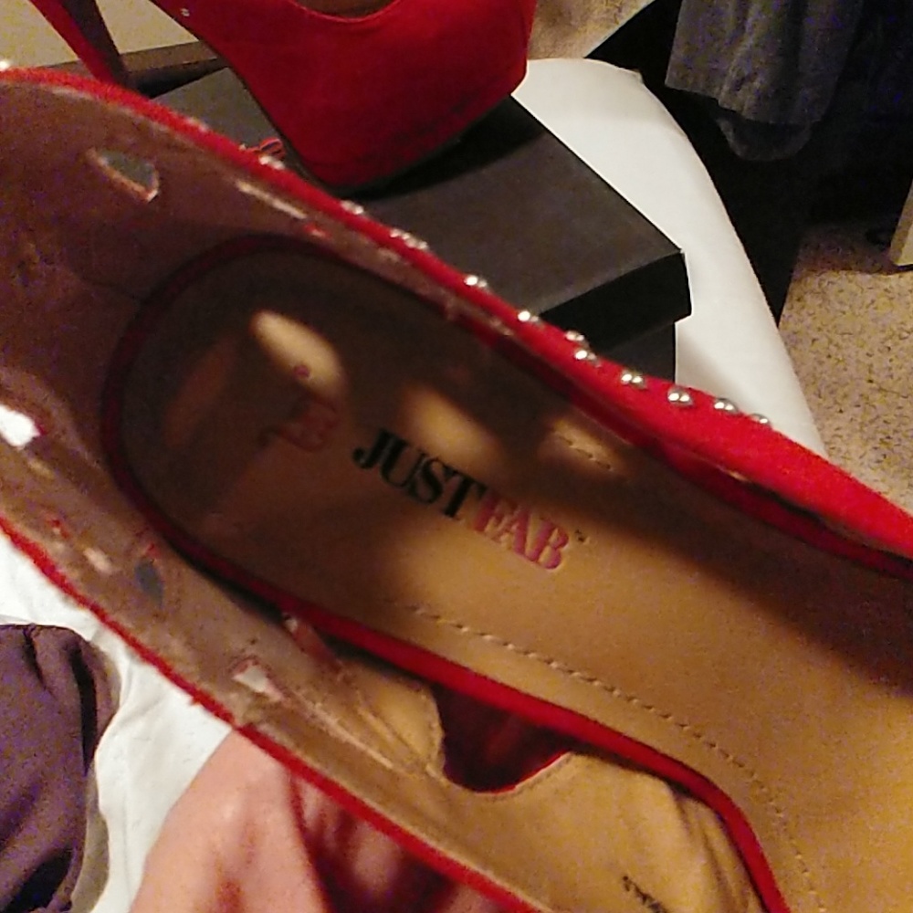 High Heels - Picture 3 of 4